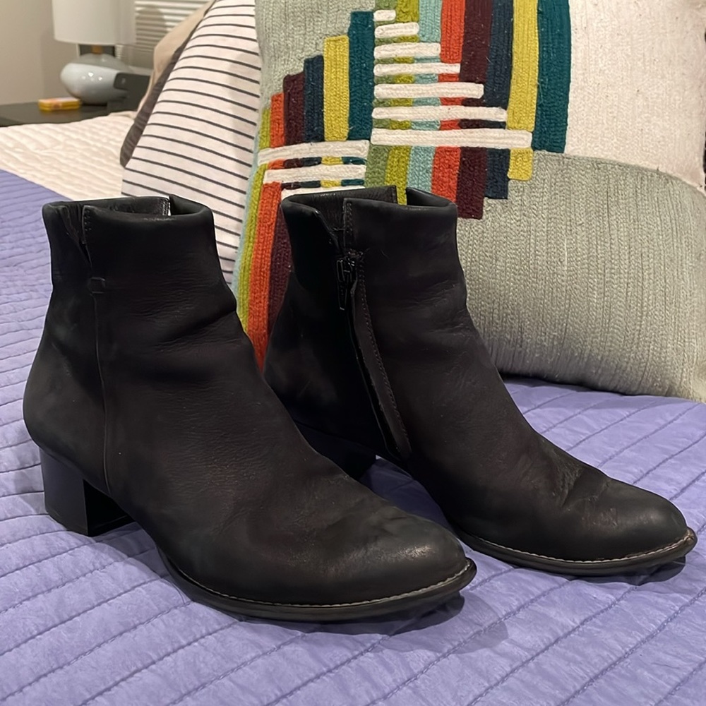 PAUL GREEN • Ashly Black Booties! Love pairing these with skirts or dres…